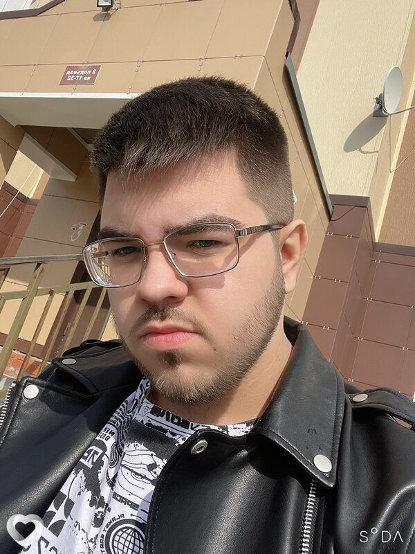 Артём, 23, Сургуте — анкета №2323603
