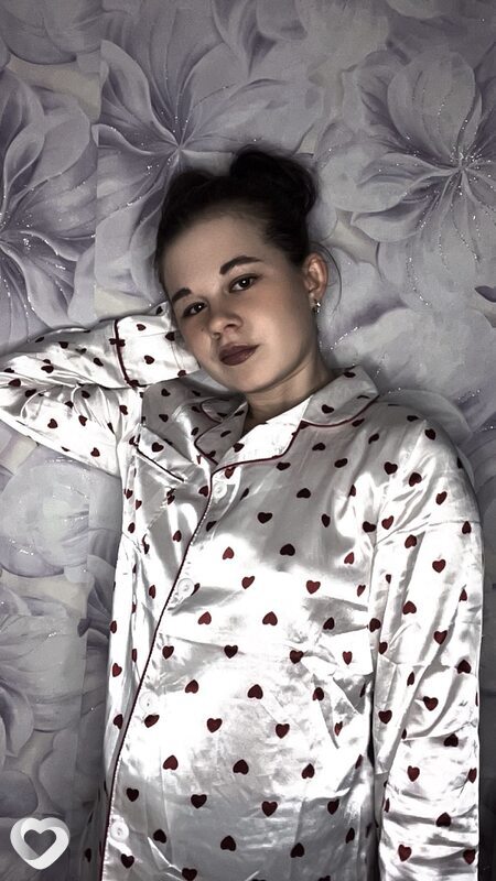 Анна, 19, Барнауле — анкета №2323888