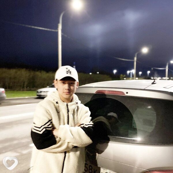 Хан, 19, Санкт-Петербурге — анкета №2324090