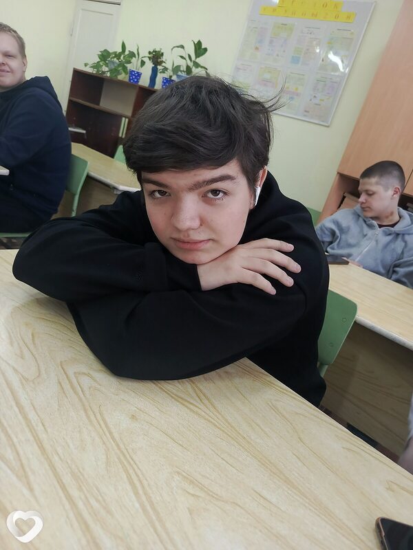 Илья, 20, Воткинске — анкета №2324227