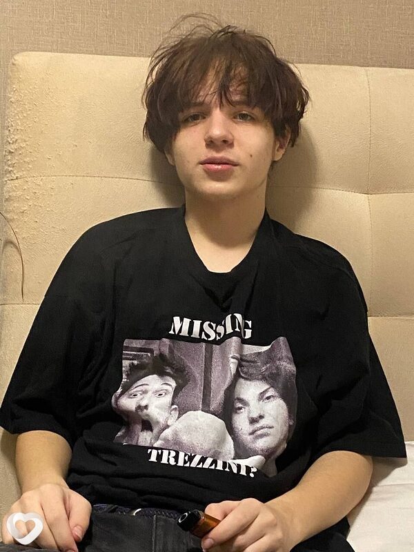 Александр, 20, Пскове — анкета №2324330