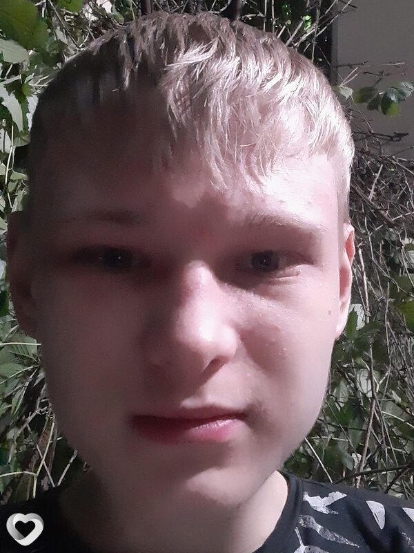 Иван, 22, Ростове-на-Дону — анкета №2324378