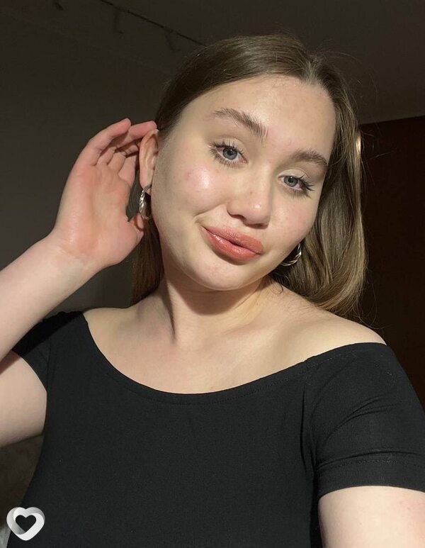 Полина, 20, Ангарске — анкета №2324379
