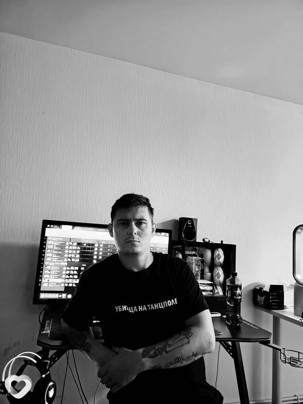Игорь, 29, Новомосковске — анкета №2324892