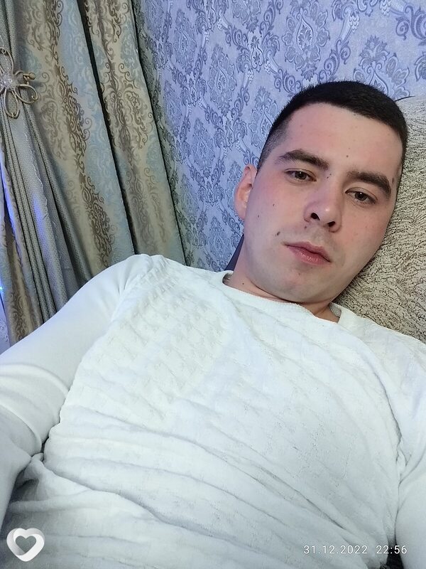 Дмитрий, 28, Казани — анкета №2325024