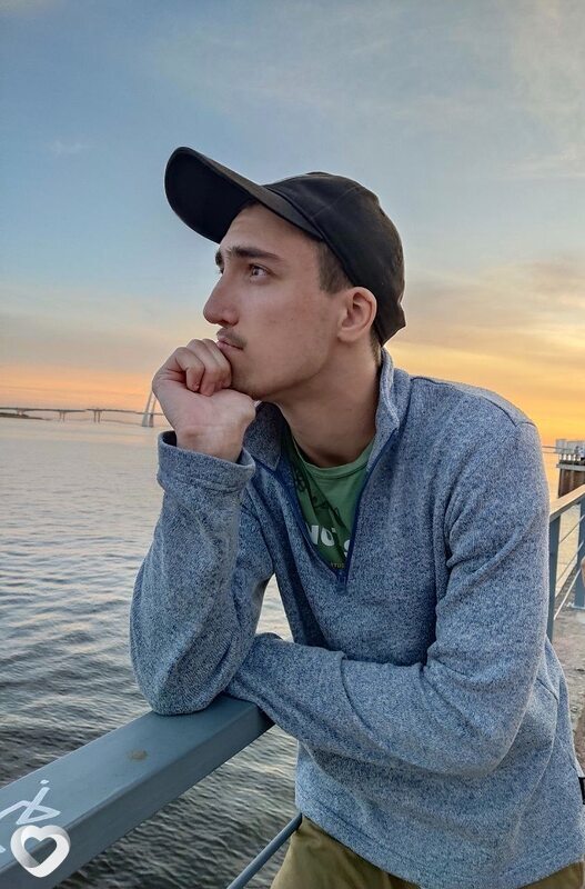 Кирилл, 21, Москве — анкета №2325215