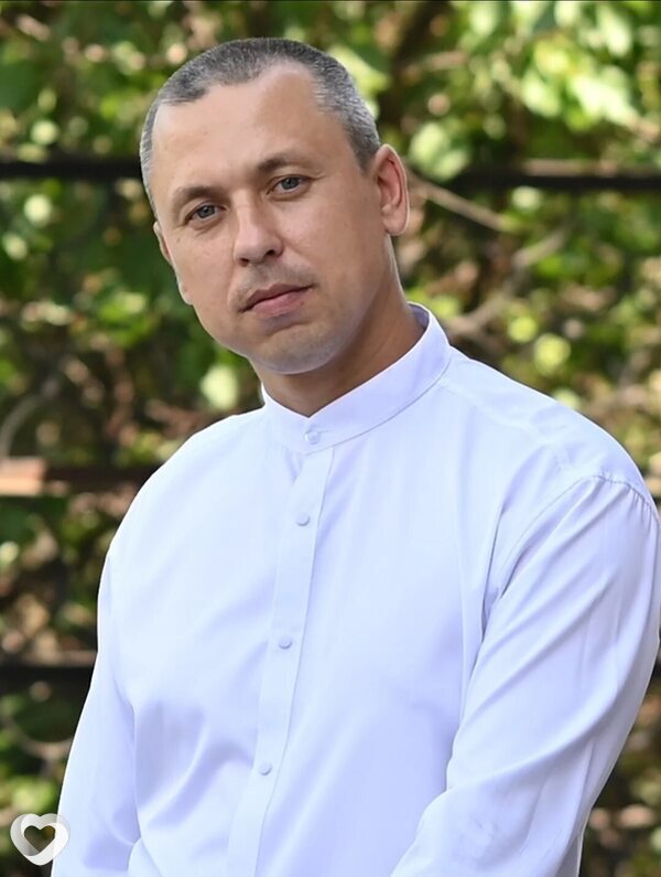 Олег, 41, Губкине — анкета №2325317