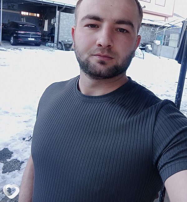 Алекс, 29, Владикавказе — анкета №2325620