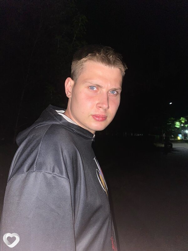 Илья, 27, Кентау — анкета №2326208
