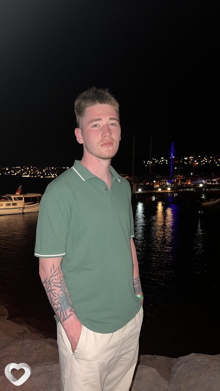 Кирилл, 27, Ижевске — анкета №2326372