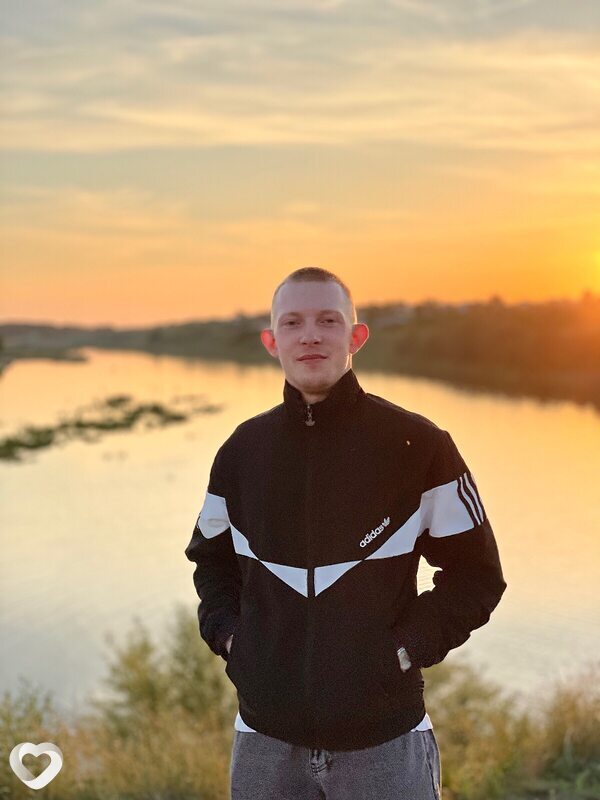 Олег, 23, Челябинске — анкета №2327030