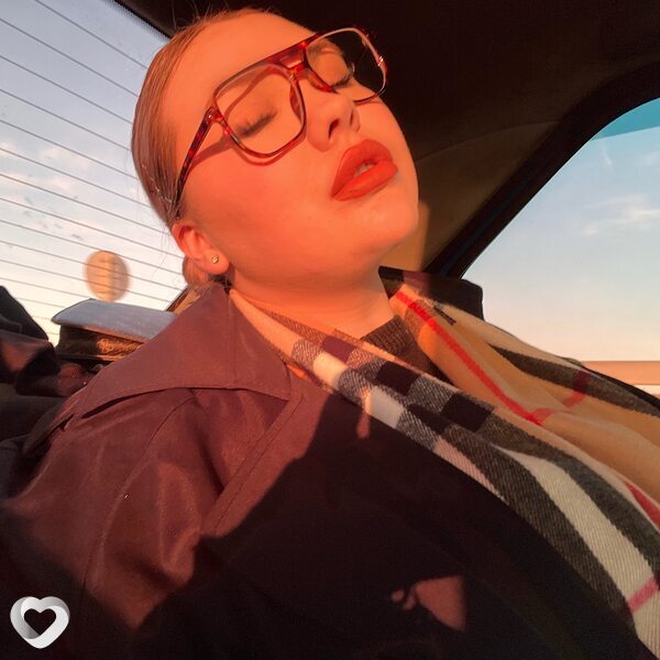 Алена, 20, Калининграде — анкета №2327330