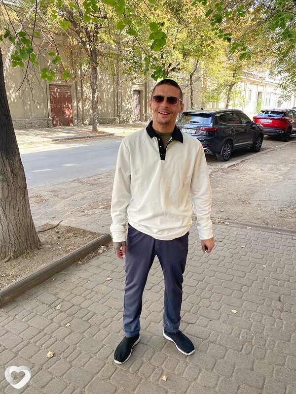 Иван, 36, Луганске — анкета №2327425