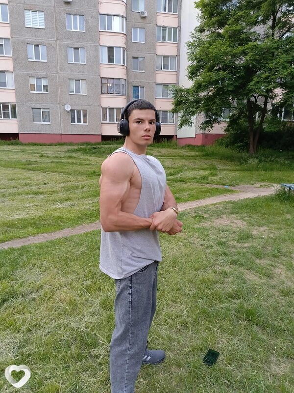 Степан, 21, Жлобине — анкета №2327642