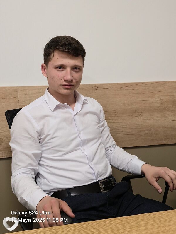 Aziz, 20, Минске — анкета №2327656