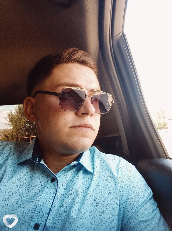 Михаил, 26, Боброве — анкета №2327612