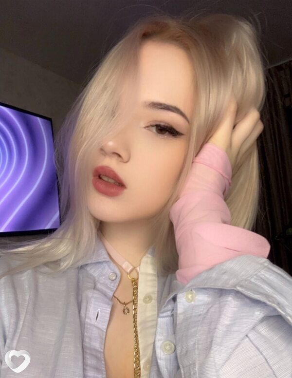 Алина, 21, Москве — анкета №2327618