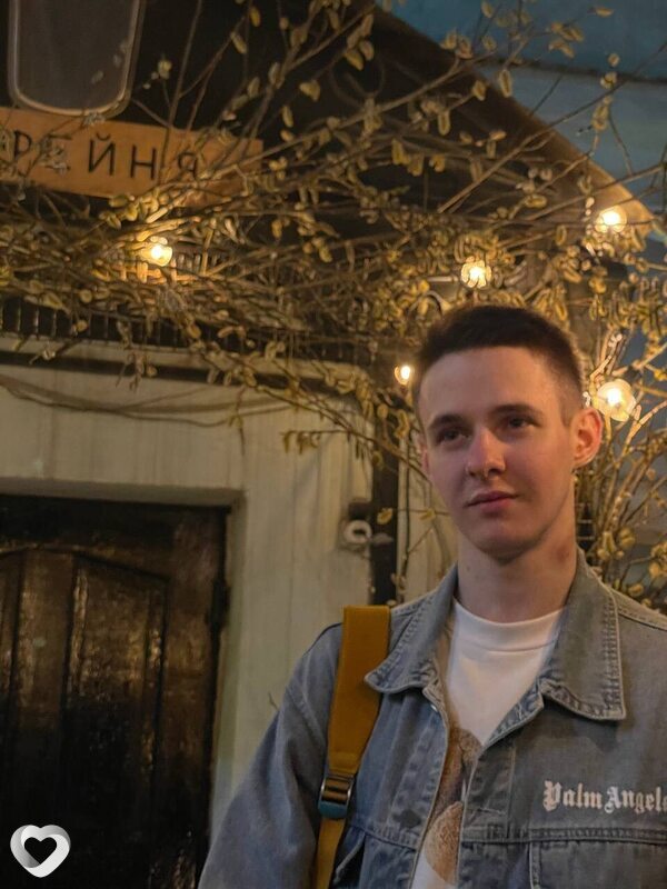 Артём, 23, Владимире — анкета №2327755