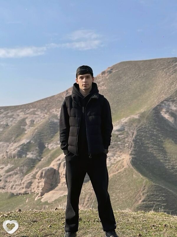 Bilol, 20, Алматы — анкета №2327876