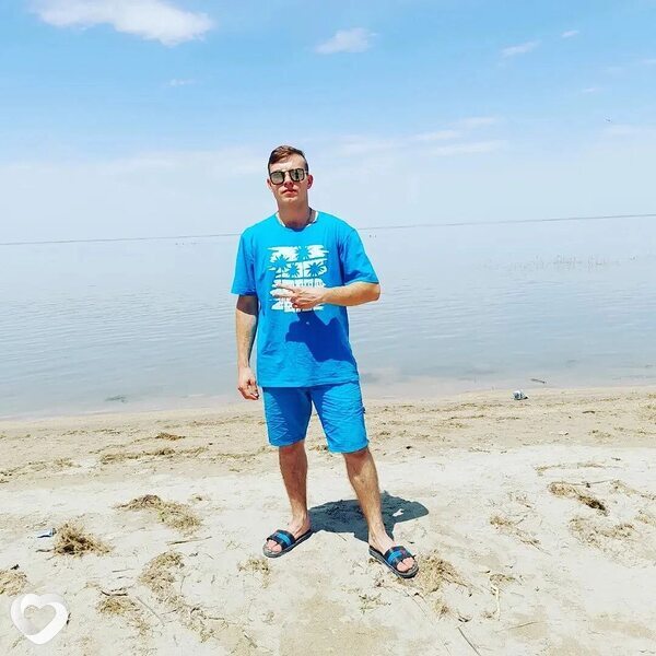 Илья, 25, Воронеже — анкета №2328331