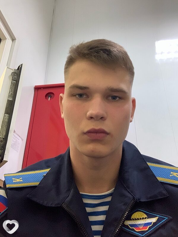 Никита, 21, Москве — анкета №2328411