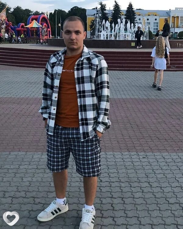 Никита, 21, Гомеле — анкета №2328427
