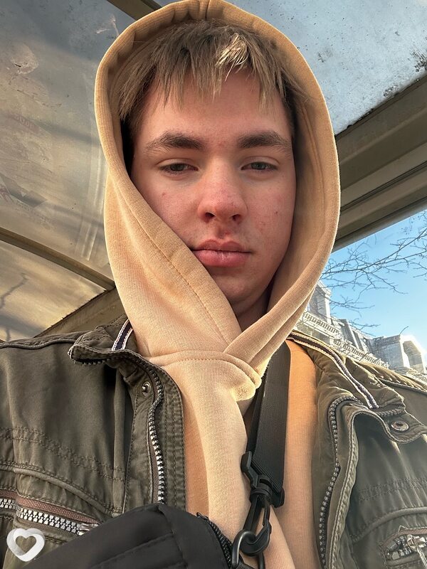Артем, 20, Санкт-Петербурге — анкета №2328844