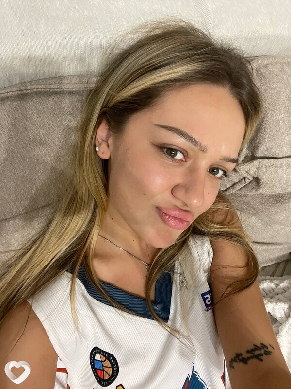 Надежда, 22, Москве — анкета №2328726