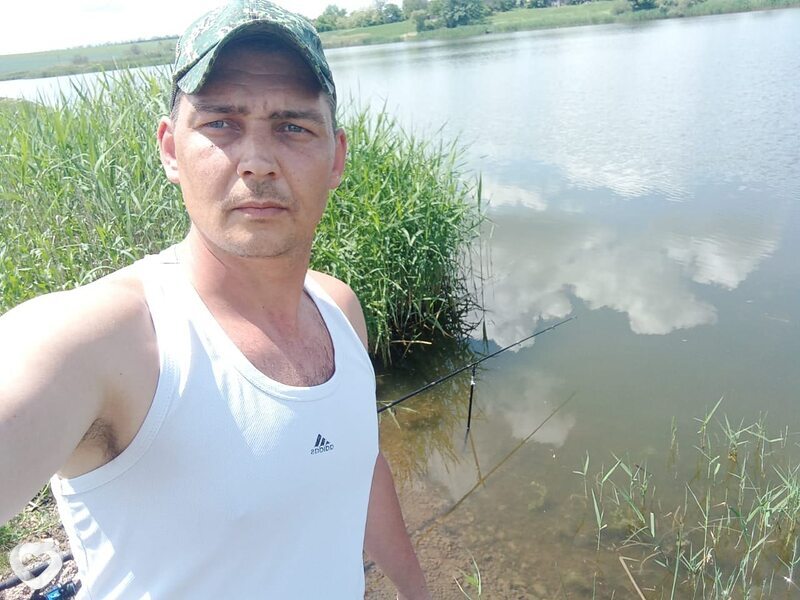 Роман, 39, Снежном — анкета №2329588