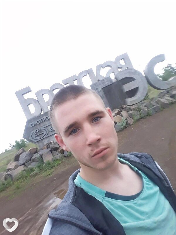 Андрей, 22, Братске — анкета №2329801
