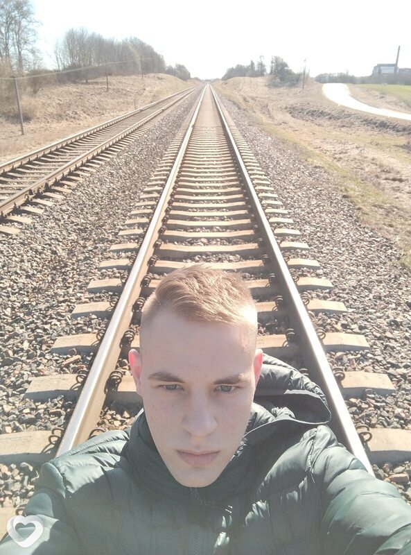 Даник, 19, Молодечно — анкета №2330573