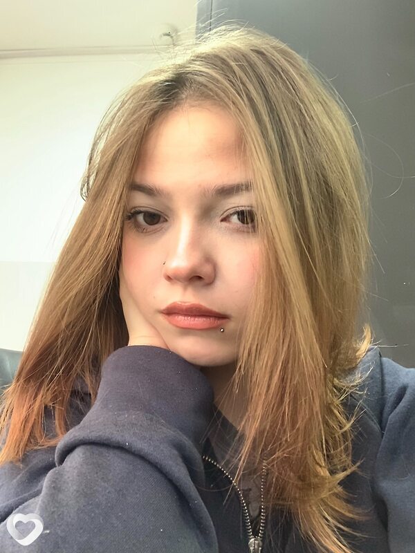 Вероника, 20, Барнауле — анкета №2330373