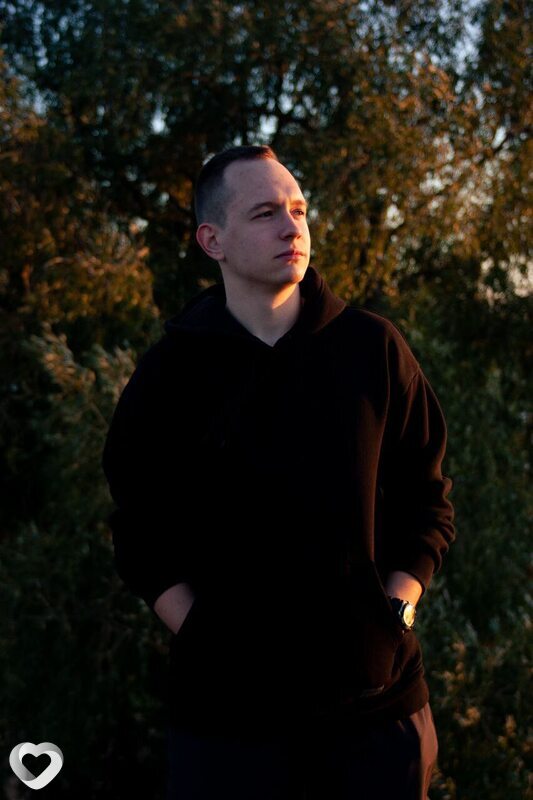 Владимир, 21, Великом Новгороде — анкета №2330877