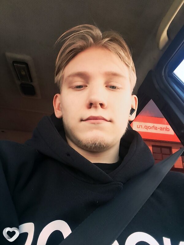 Максим, 22, Славгороде — анкета №2331558