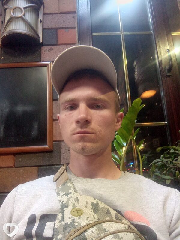 Александр, 25, Москве — анкета №2331388