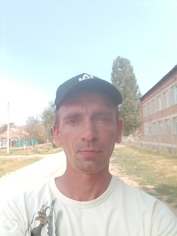 Саня, 40, Пролетарске — анкета №2331323