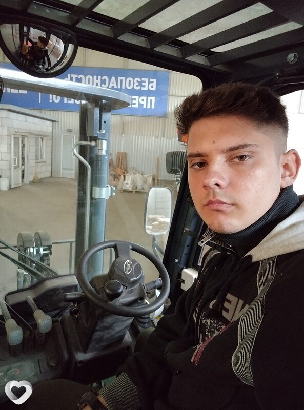 Максим, 24, Луганске — анкета №2332711