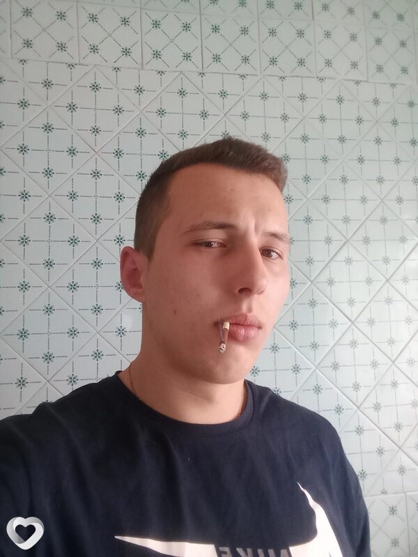 Сергей, 22, Харцызске — анкета №2332385