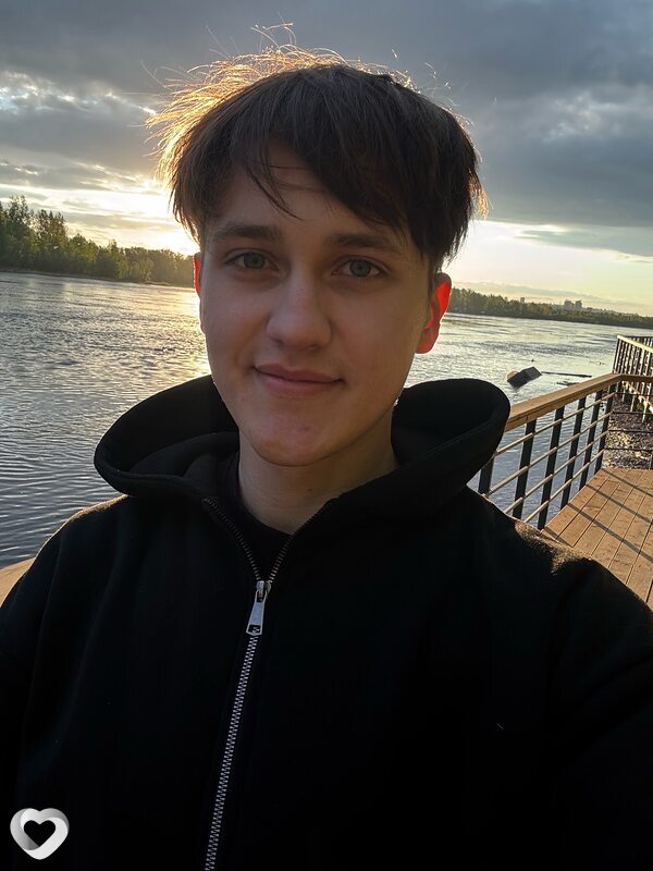 Дмитрий, 19, Красноярске — анкета №2332639