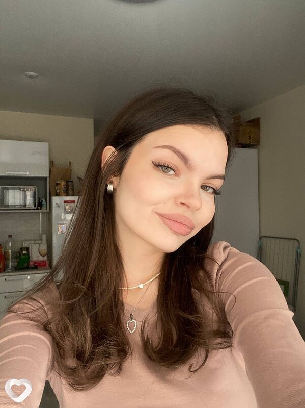 Карина, 19, Коломне — анкета №2332843