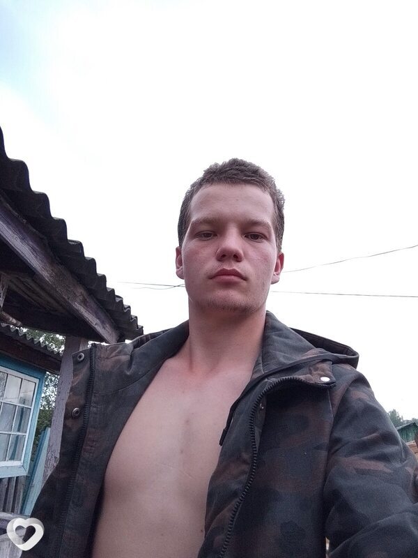 Денис, 20, Кемерове — анкета №2333948