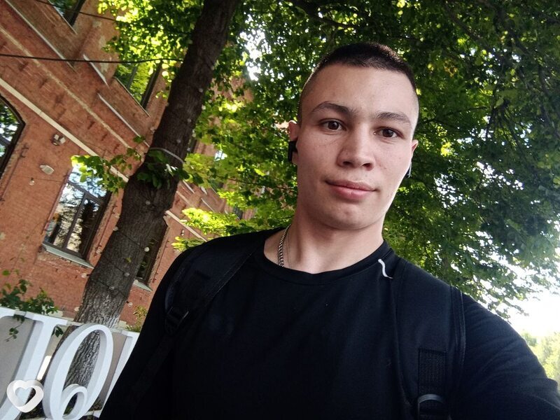 Иван, 24, Благовещенске — анкета №2333719