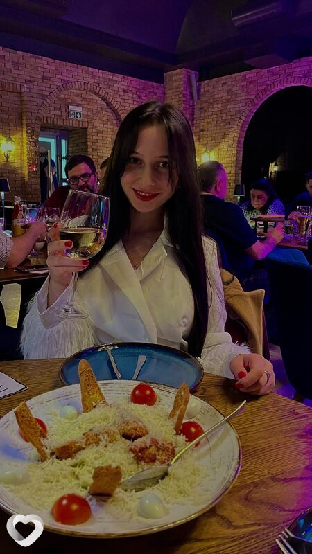 Алина, 26, Варшава — анкета №2334725