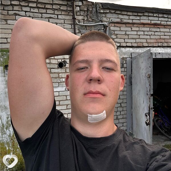 Владимир, 19, Екатеринбурге — анкета №2335183