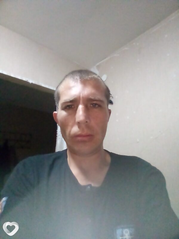 Олег, 29, Усолье-Сибирское — анкета №2335192