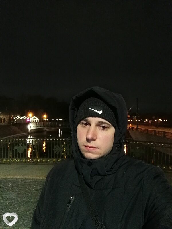 Артём, 27, Москве — анкета №2335707