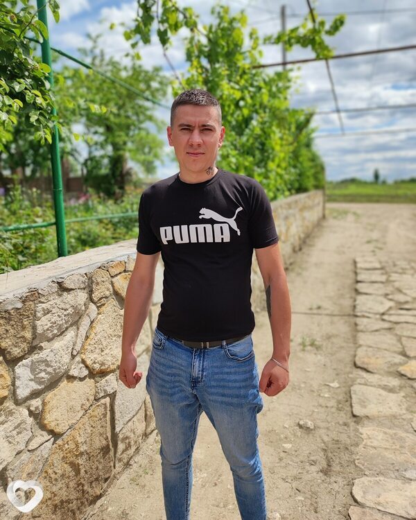 Iurie, 29, Кишинёв — анкета №2336308