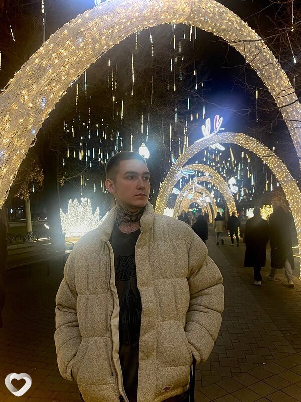 Иван, 22, Москве — анкета №2336394