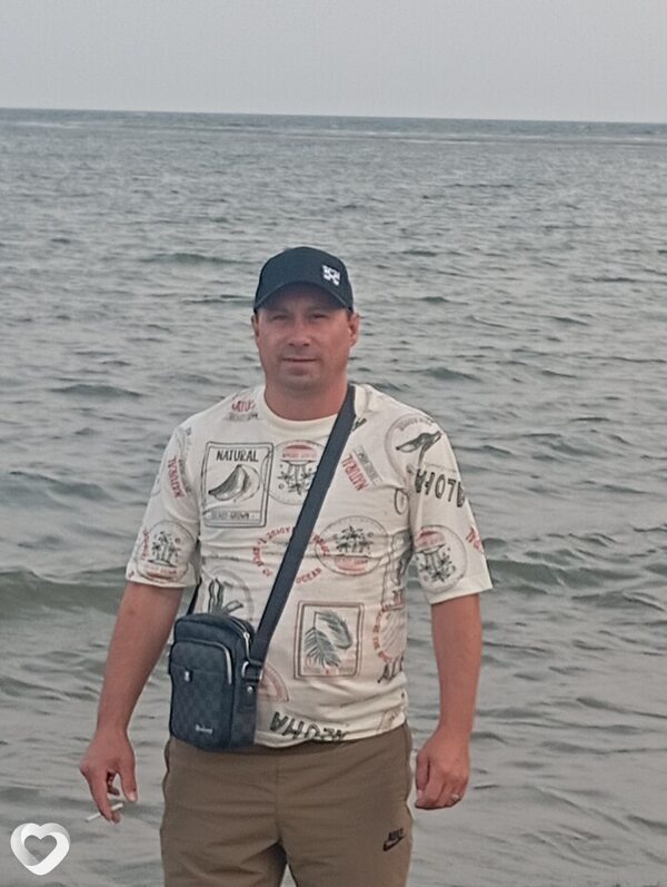Александр, 43, Артеме — анкета №2336424