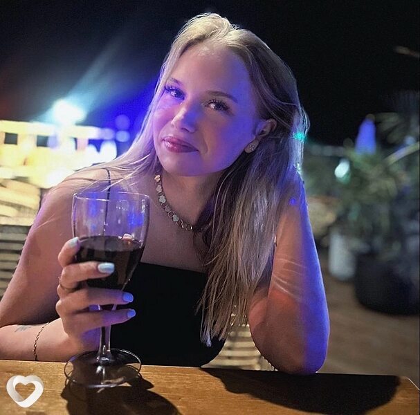 Юля, 26, Москве — анкета №2336799